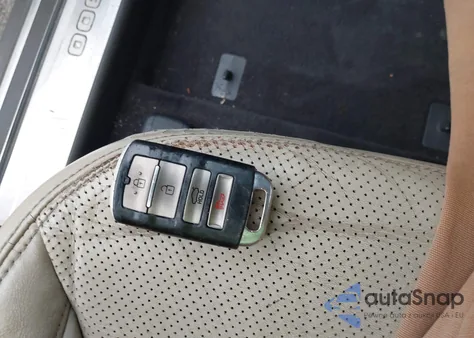 2016 Kia K900 Luxury 3.8L from USA, damaged, VIN KNALU4D38G6032146